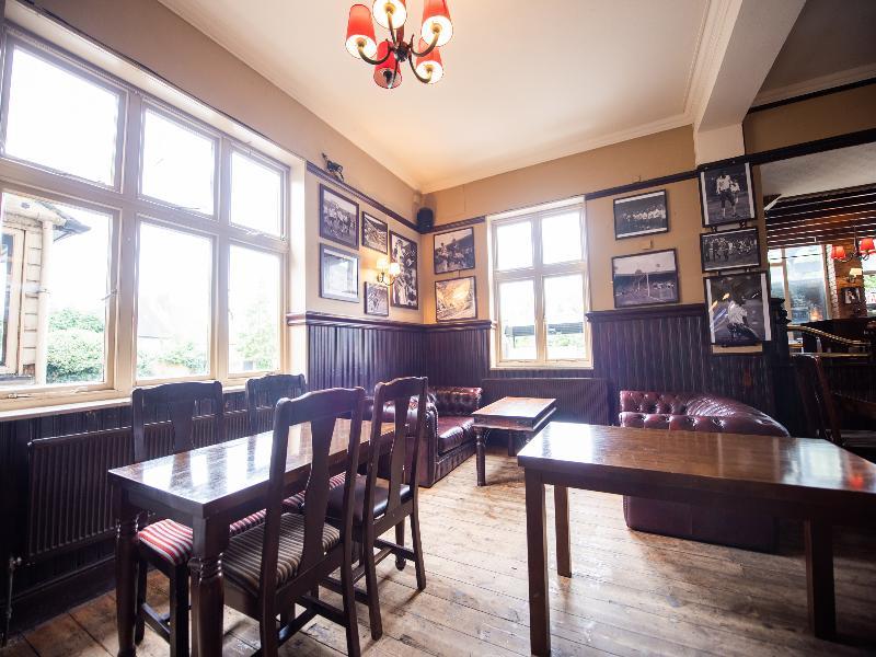 Oyo The Green Man Pub And Hotel Londres Exterior foto